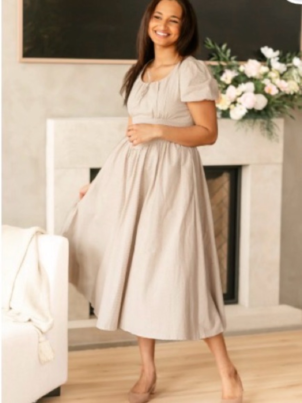 tea n rose Neutral Puff-Sleeve Midi Dress in Light Beige